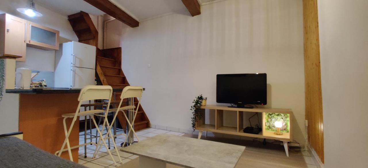 Entre Aix Et Marseille - Petite Maison A Auriol Luaran gambar